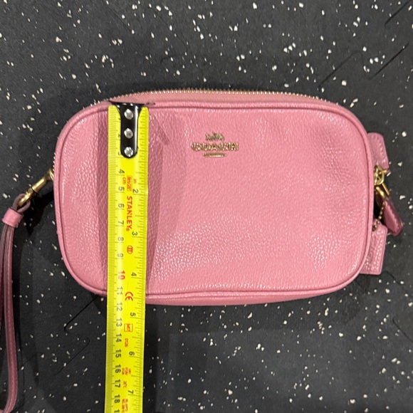 Coach Blush Pink multi- zipper pocket Wristlet - Picture 10 of 10